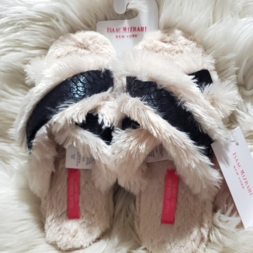 Isaac Mizrahi Designer Slippers 😍 NWOT
